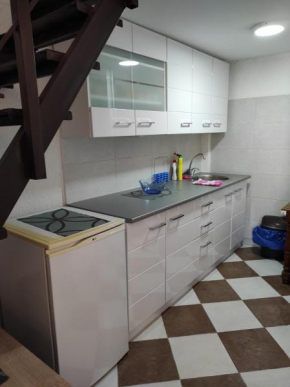 Apartman blizu plaze -Sutomore